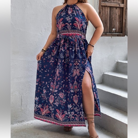 Boho Floral Print Slit Halter Maxi Dress - Picture 4 of 6